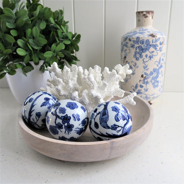 Porcelain Balls Set of 3 Mix